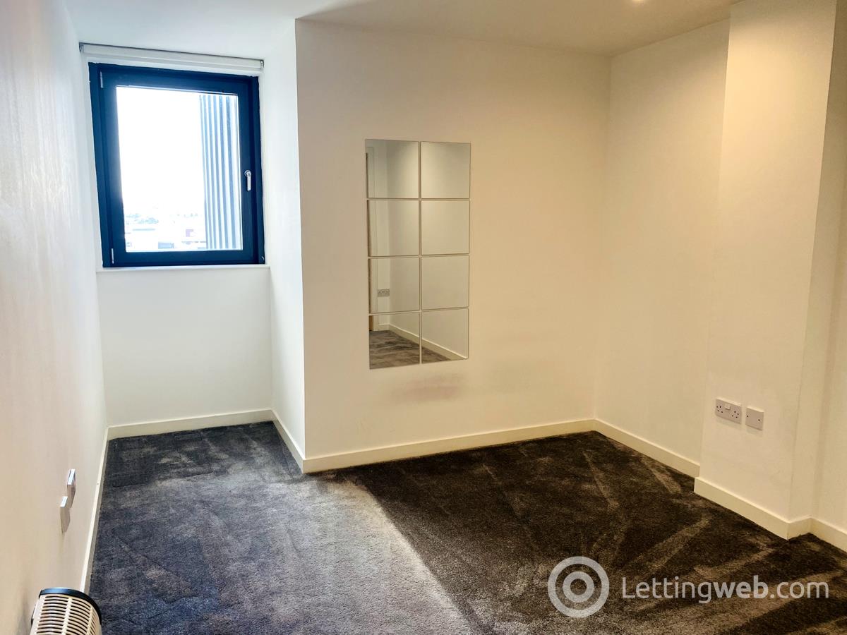 Property to rent in 72 Lancefield Quay