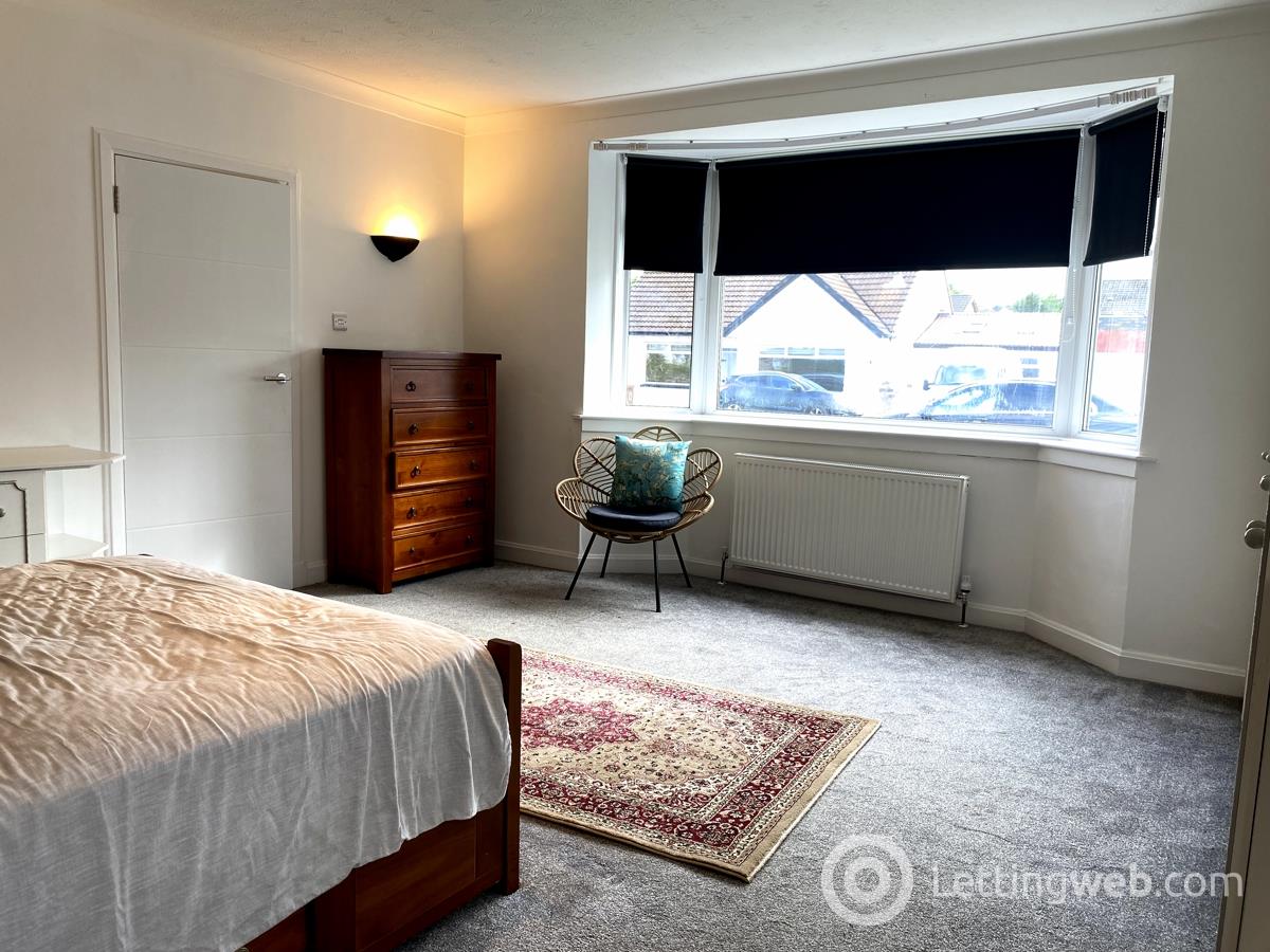 Property to rent in 3 Castlehill Drive, Glasgow