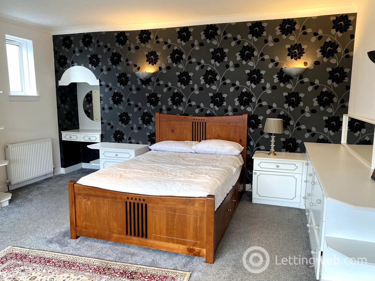 Property to rent in 3 Castlehill Drive, Glasgow