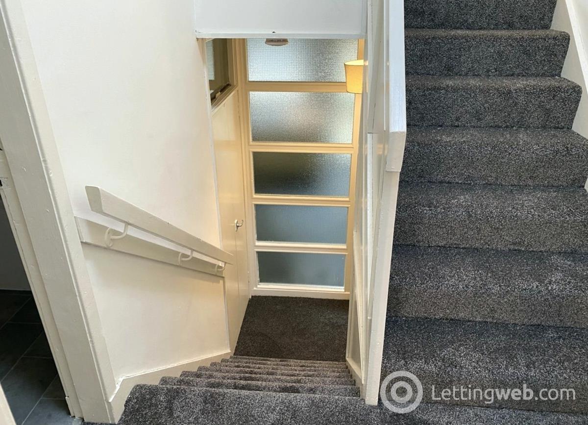 Property to rent in 275 Hillaprk Drive