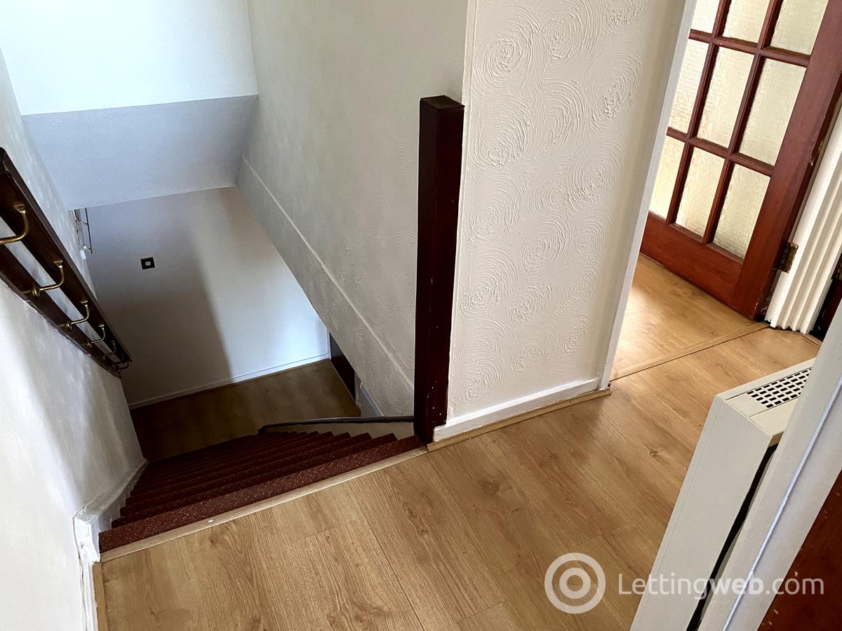 Property to rent in 16 Woodend Road Rutherglen