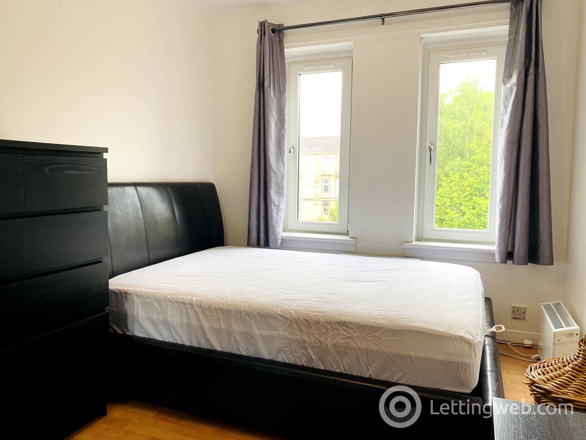Property to rent in St Vincent St