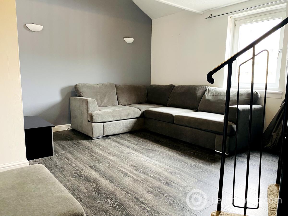 Property to rent in St Vincent St