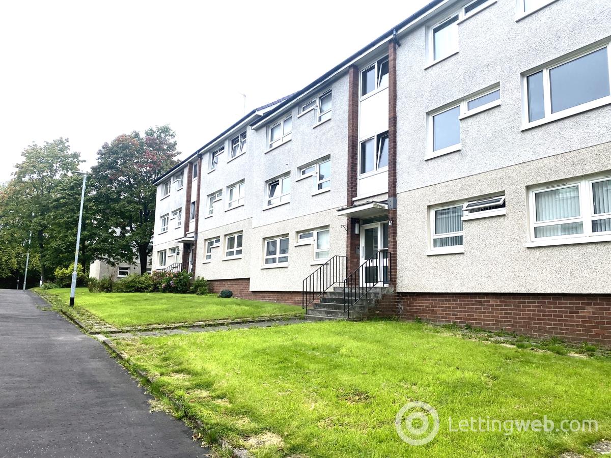 Property to rent in 5 Maxwell Grove