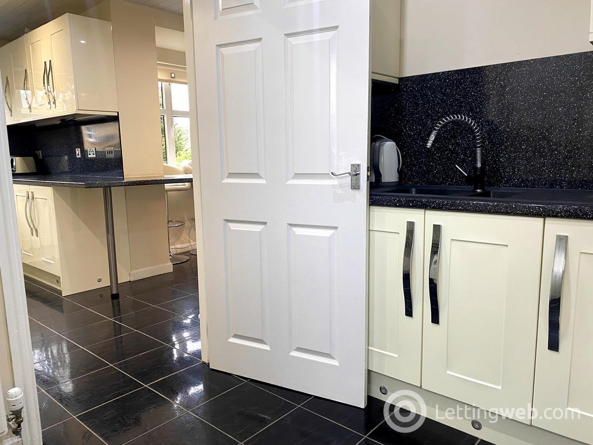 Property to rent in 15 Laurel Wynd