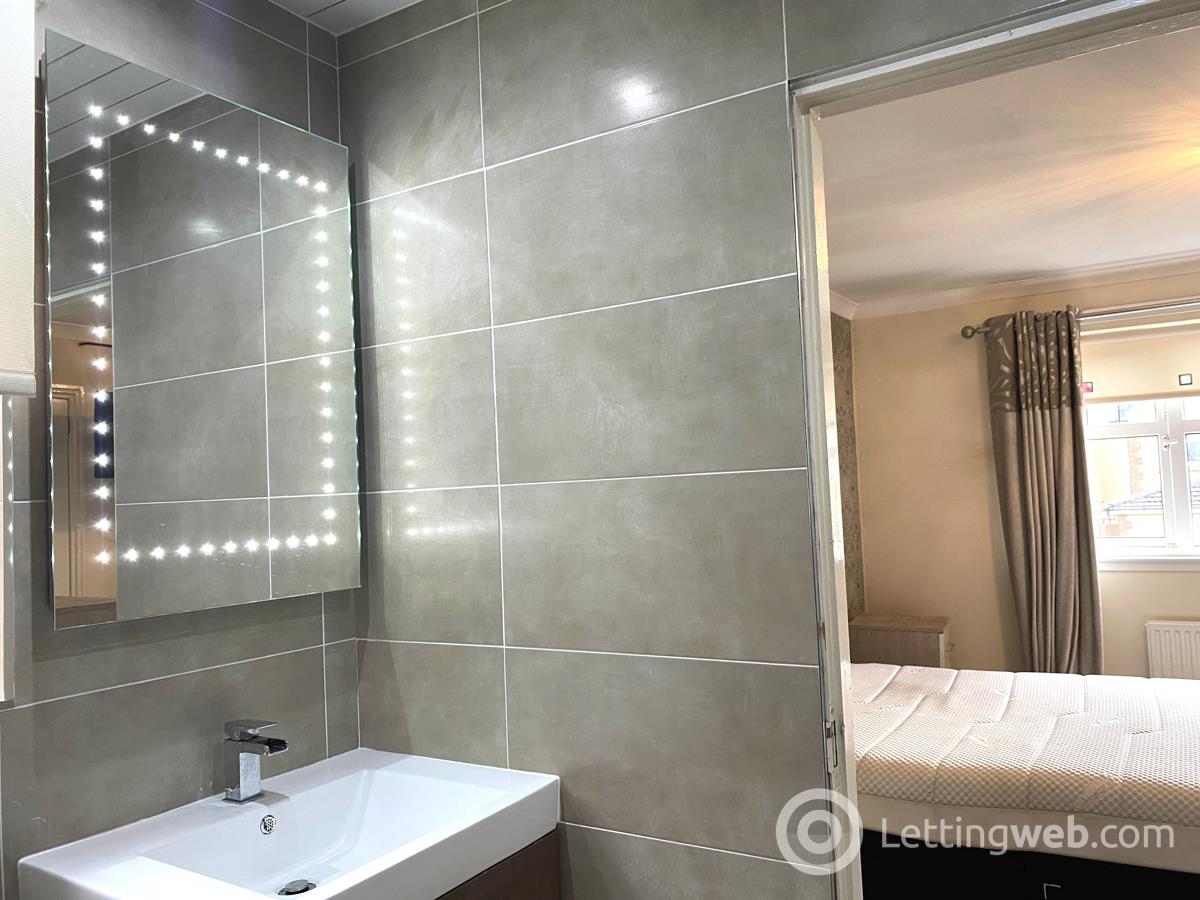 Property to rent in 15 Laurel Wynd