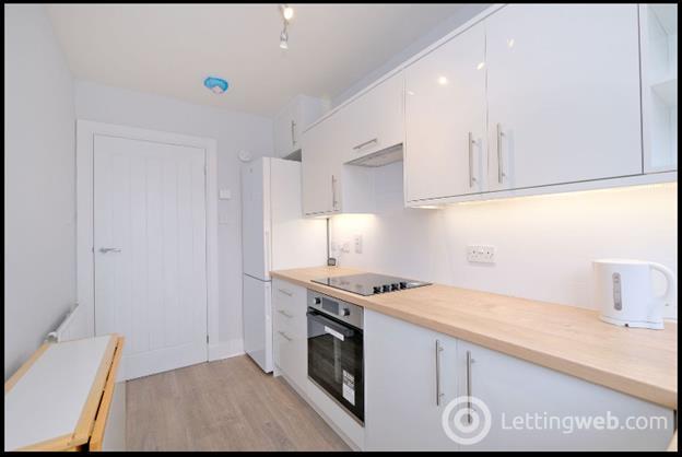 Property to rent in 12 Margaret Street