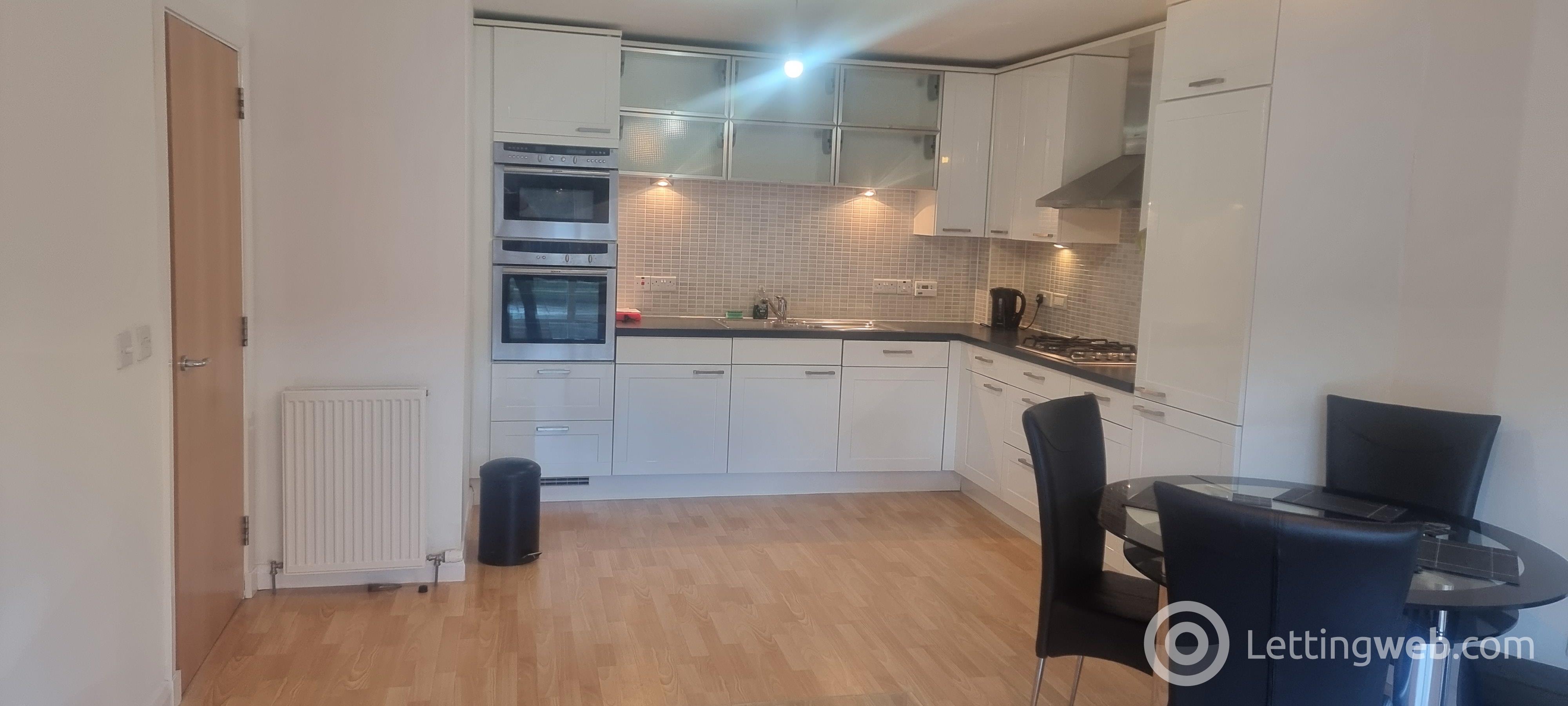 Property to rent in 26 Queens Crescent