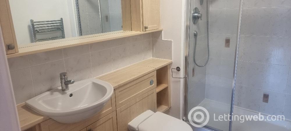 Property to rent in 26 Queens Crescent