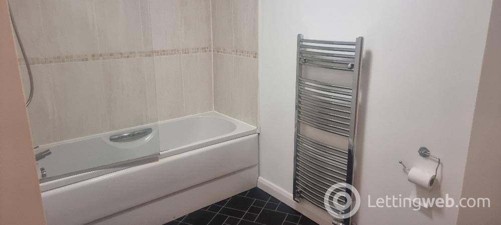 Property to rent in 26 Queens Crescent
