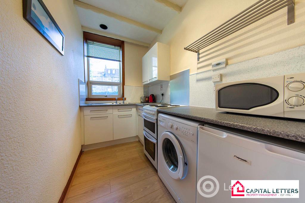 Property to rent in 9a Wallfield Place