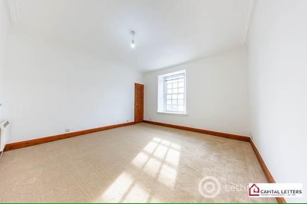 Property to rent in Flat F