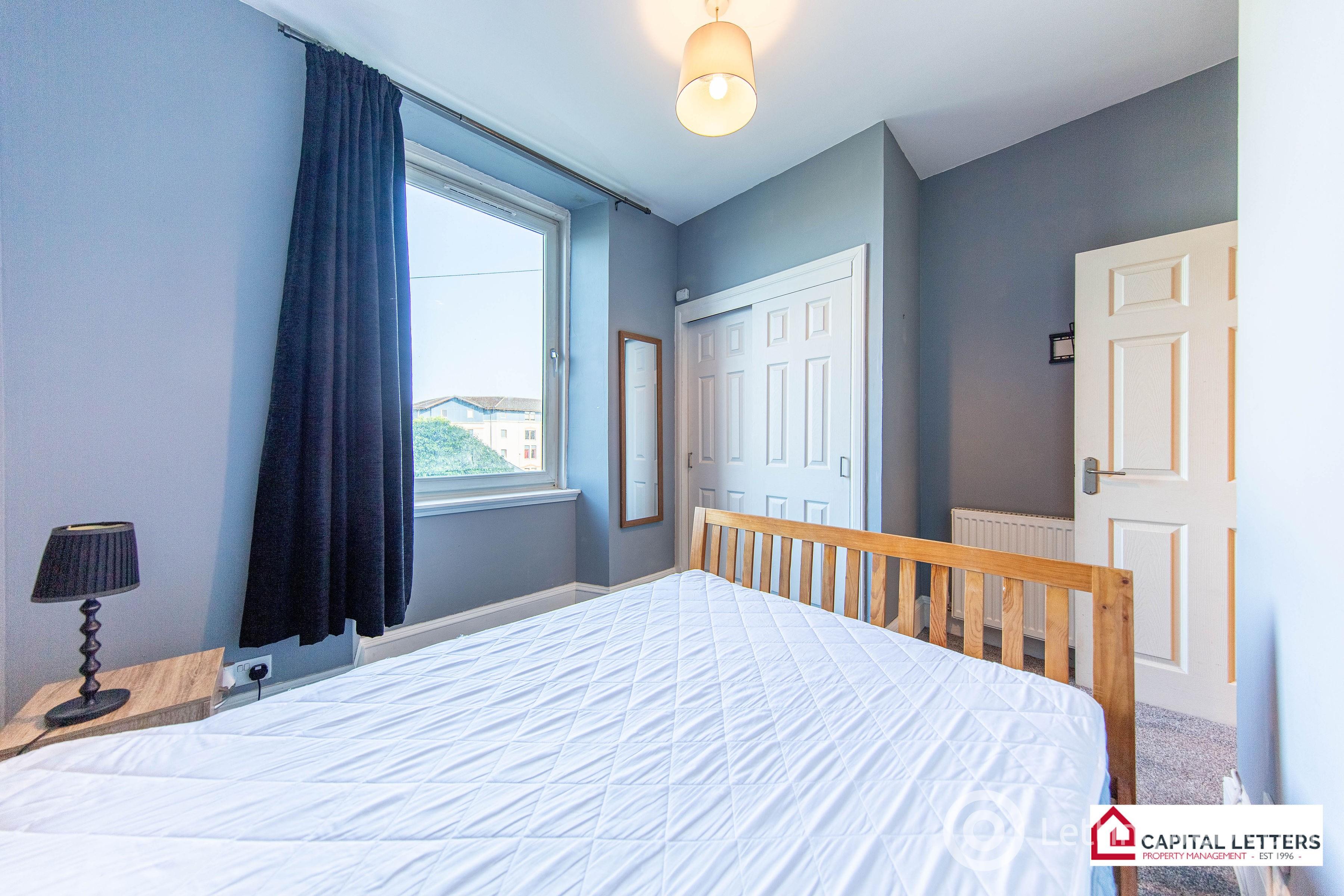 Property to rent in Holburn Street, Aberdeen