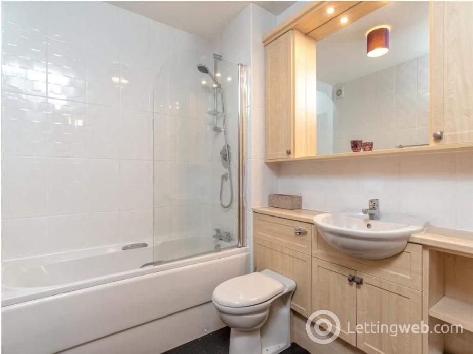 Property to rent in 51 Bothwell Road