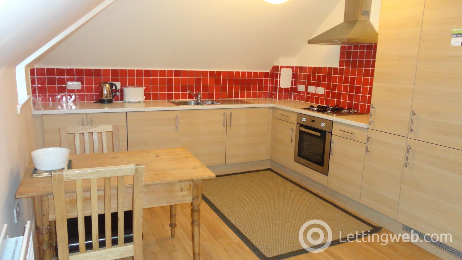 Property to rent in Middlefield Place, Aberdeen
