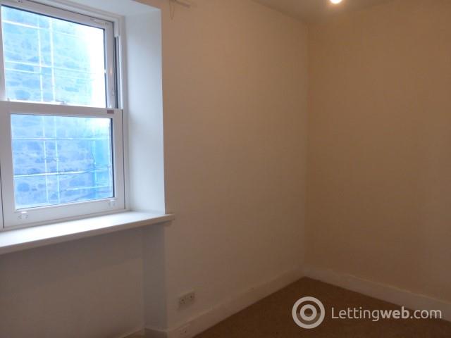 Property to rent in New Pier Road, Aberdeen