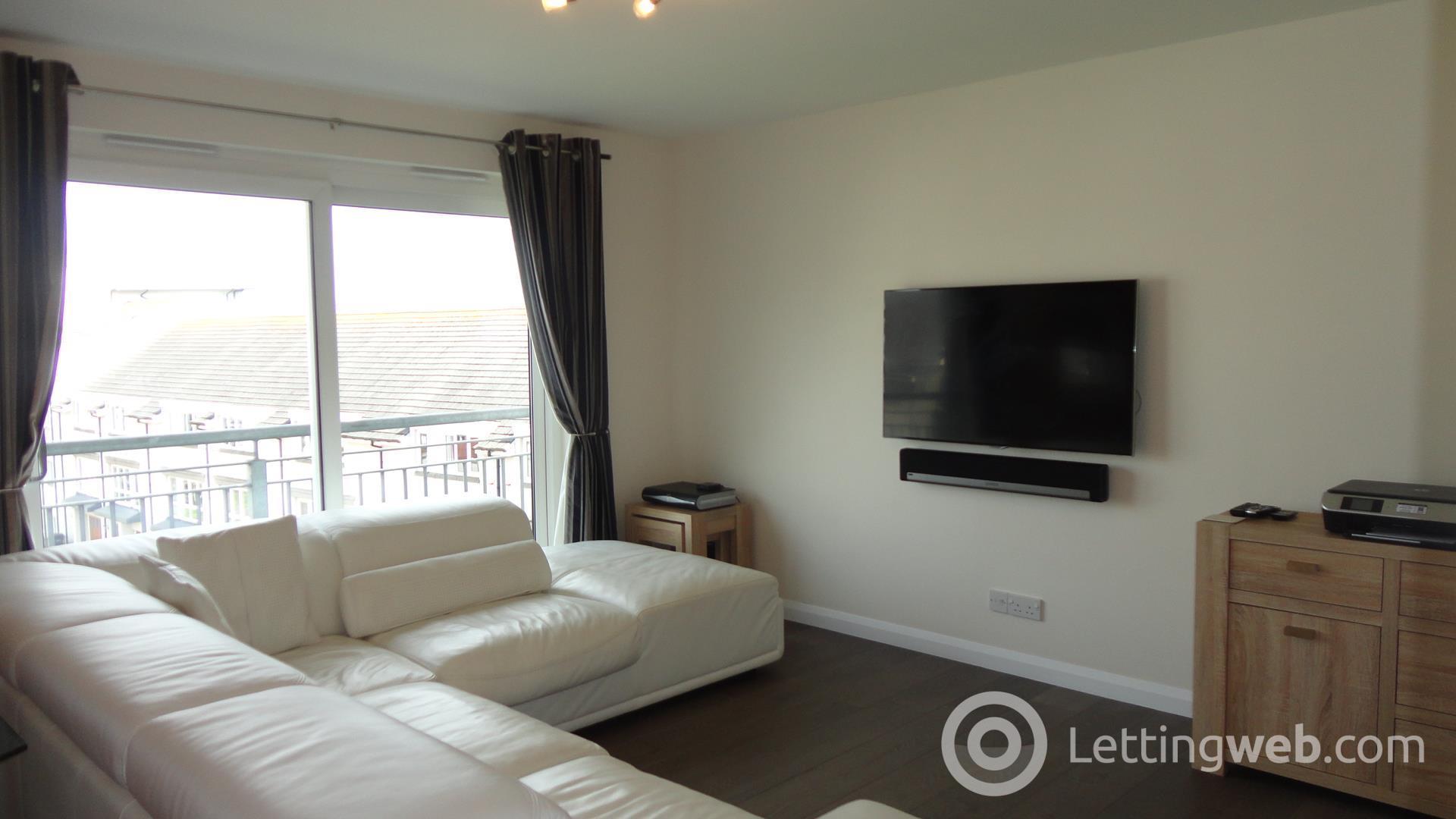 Property to rent in Rubislaw Square, Aberdeen