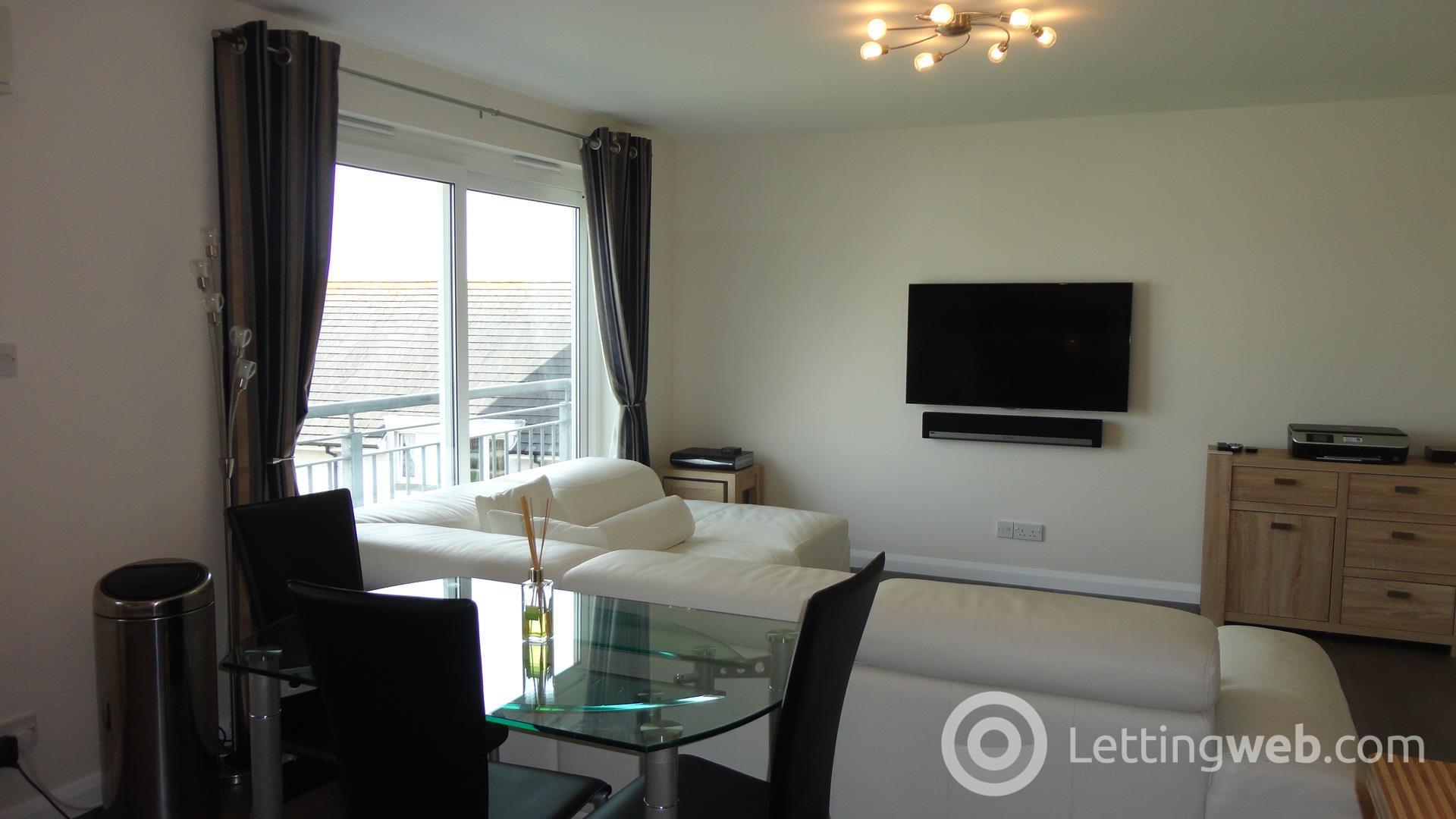 Property to rent in Rubislaw Square, Aberdeen