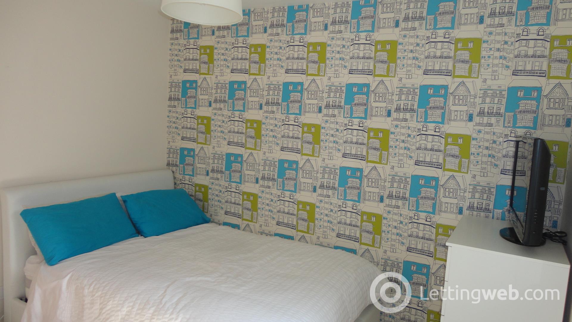 Property to rent in Rubislaw Square, Aberdeen