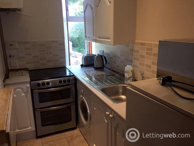 Property to rent in Balmoral Place, Aberdeen