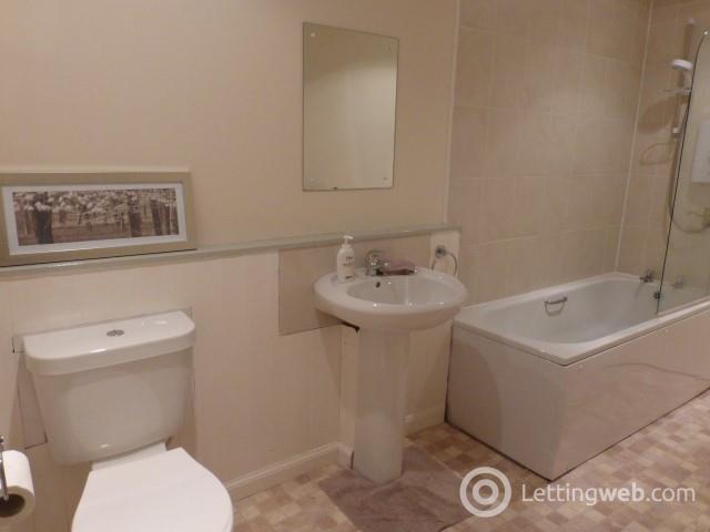 Property to rent in Imperial House, 12-14 Exchanges Street Aberdeen