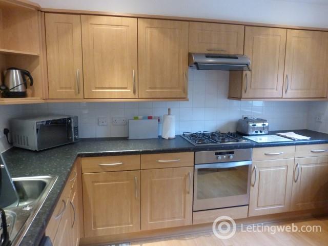 Property to rent in Margaret Place, Aberdeen