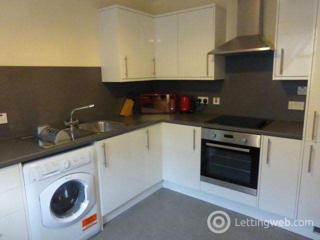 Property to rent in Chapel Street, Aberdeen