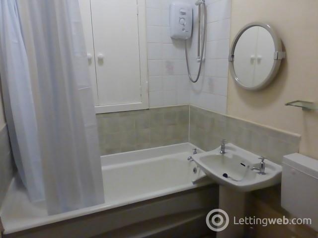Property to rent in Roslin Street, Aberdeen
