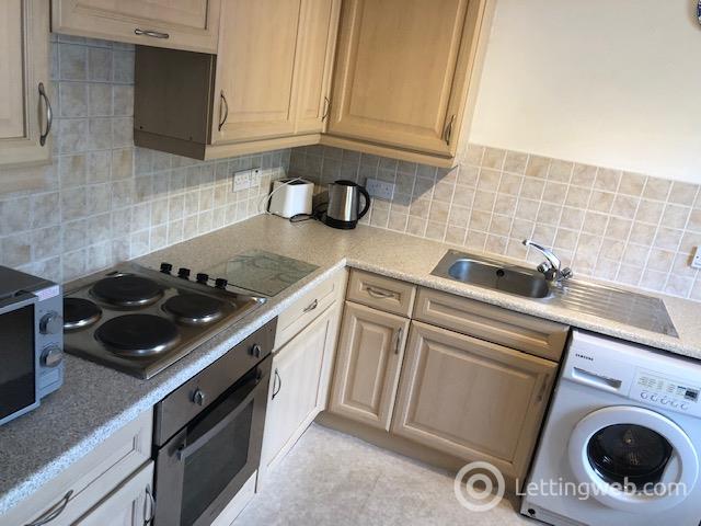 Property to rent in Ardarroch Close, Aberdeen AB24