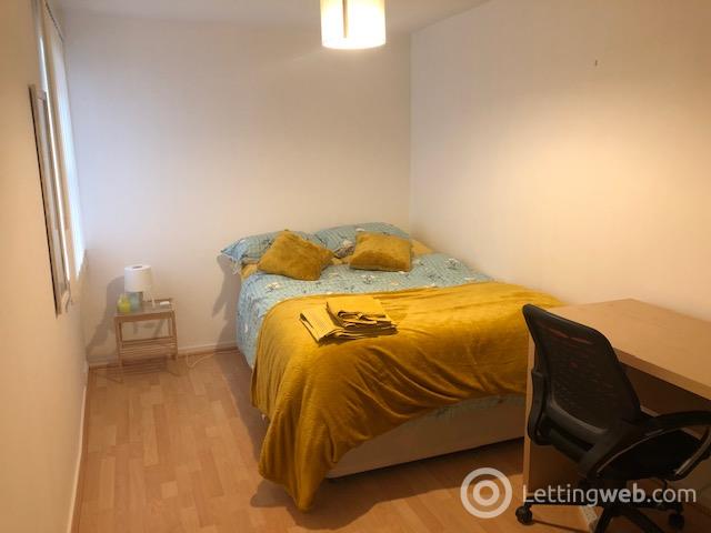 Property to rent in Chapel Street, Aberdeen AB10