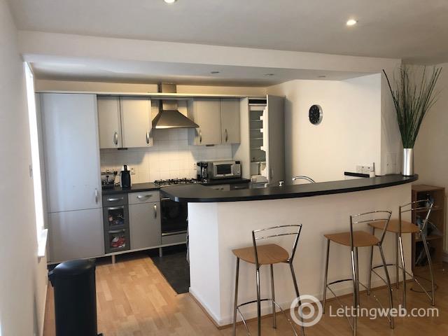 Property to rent in Chapel Street, Aberdeen AB10