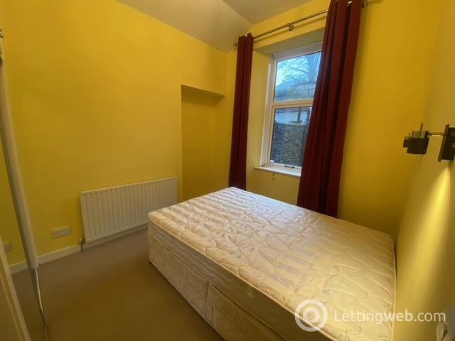 Property to rent in Victoria Road, Aberdeen AB11