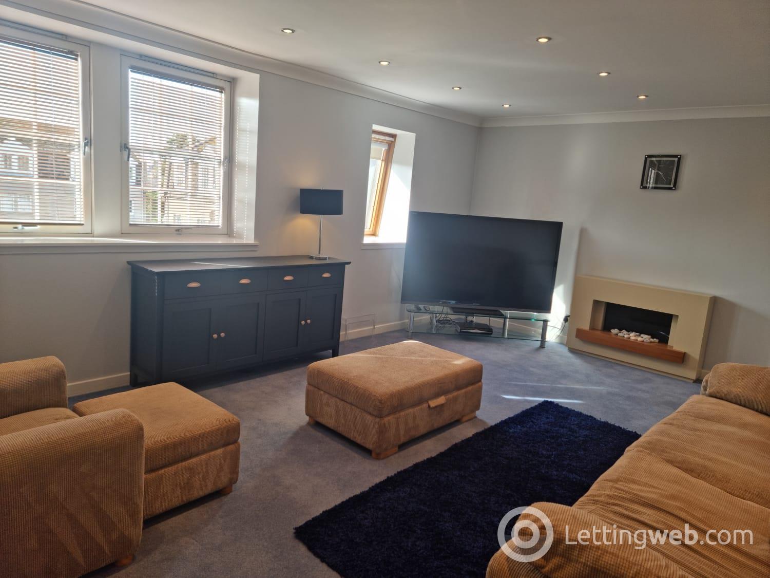 Property to rent in 33 Picardy Court