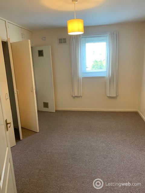 Property to rent in Stockethill Crescent, Aberdeen