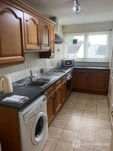 Property to rent in Stockethill Crescent, Aberdeen