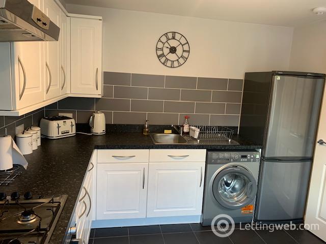 Property to rent in 178 South College Street