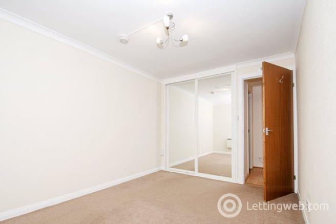 Property to rent in Clifton Manor, Clifton Road