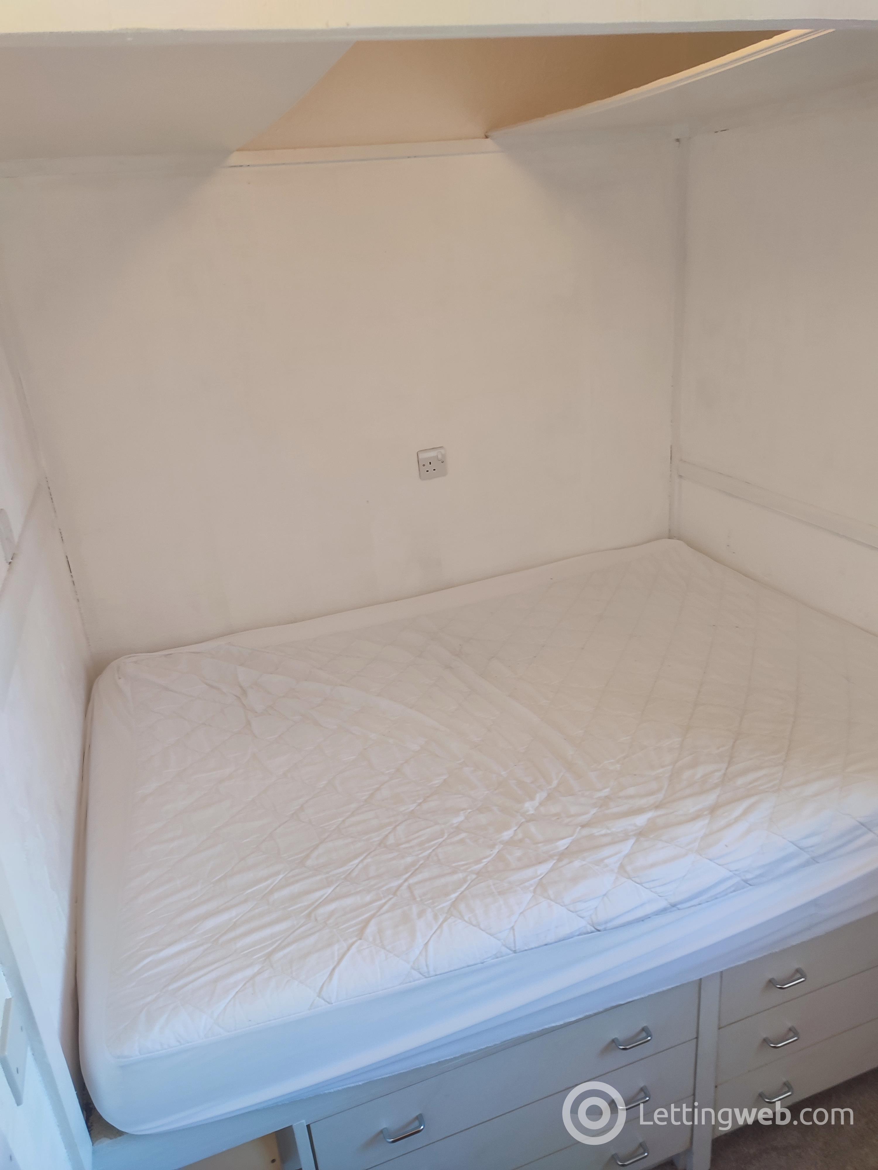 Property to rent in New Pier Road, Footdee, Aberdeen