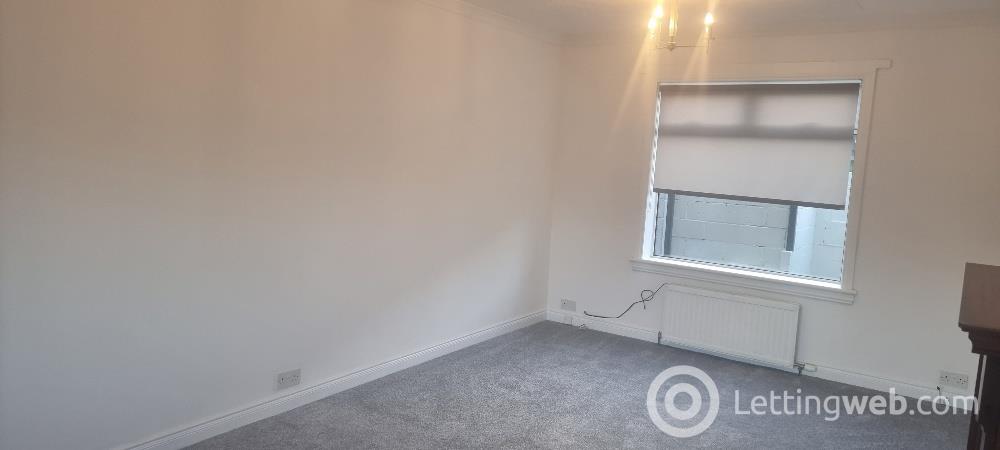 Property to rent in Tollohill Gardens