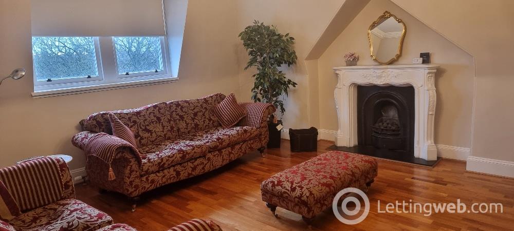 Property to rent in Queens Gate