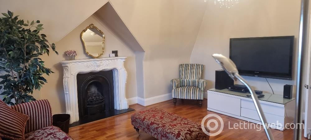 Property to rent in Queens Gate