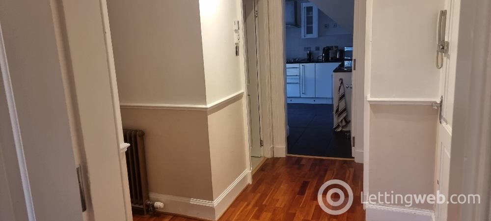Property to rent in Queens Gate