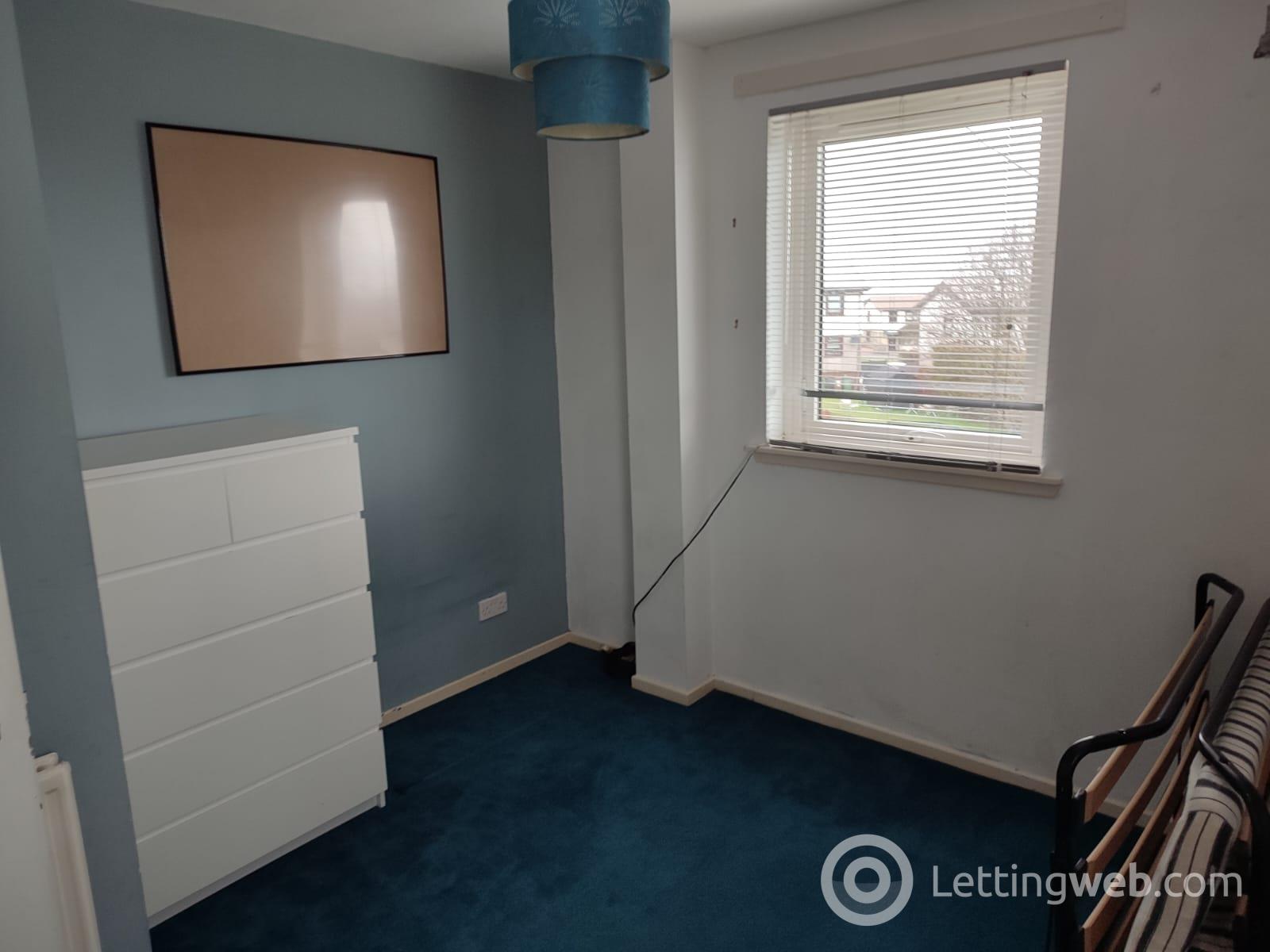 Property to rent in Moir Crescent