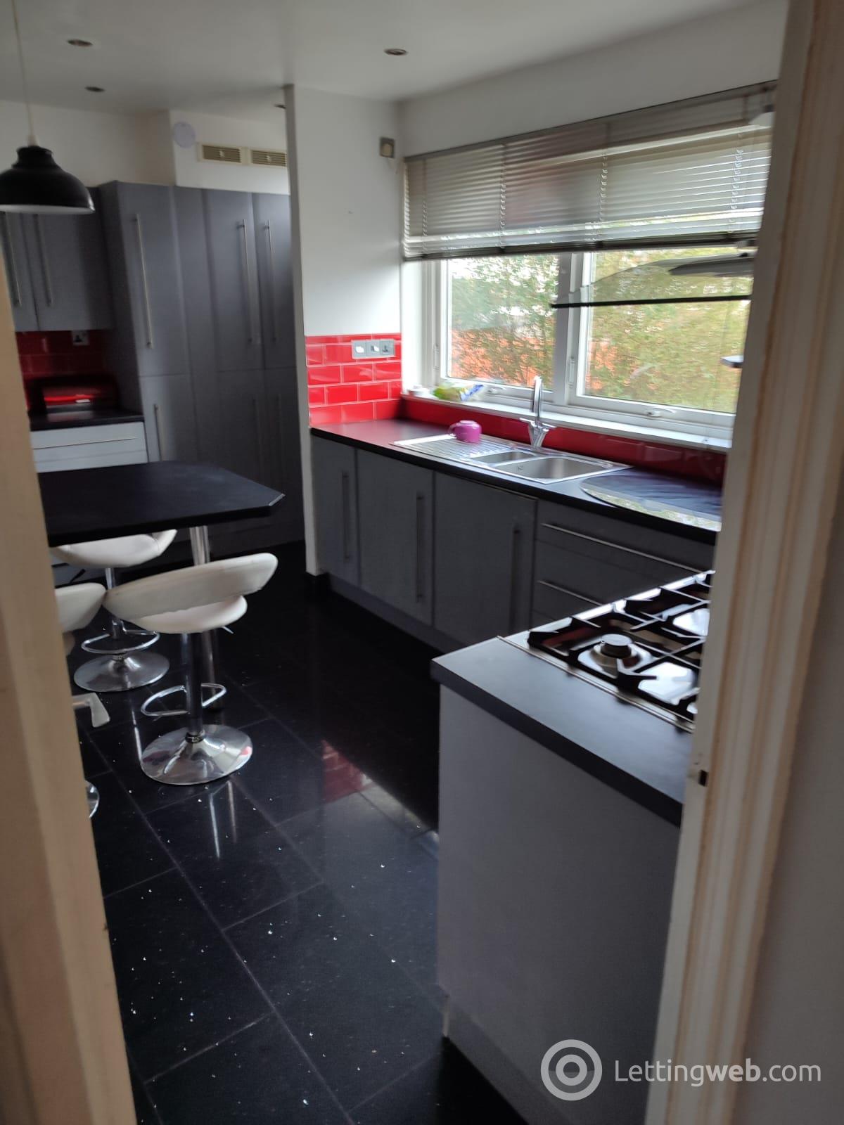 Property to rent in Moir Crescent