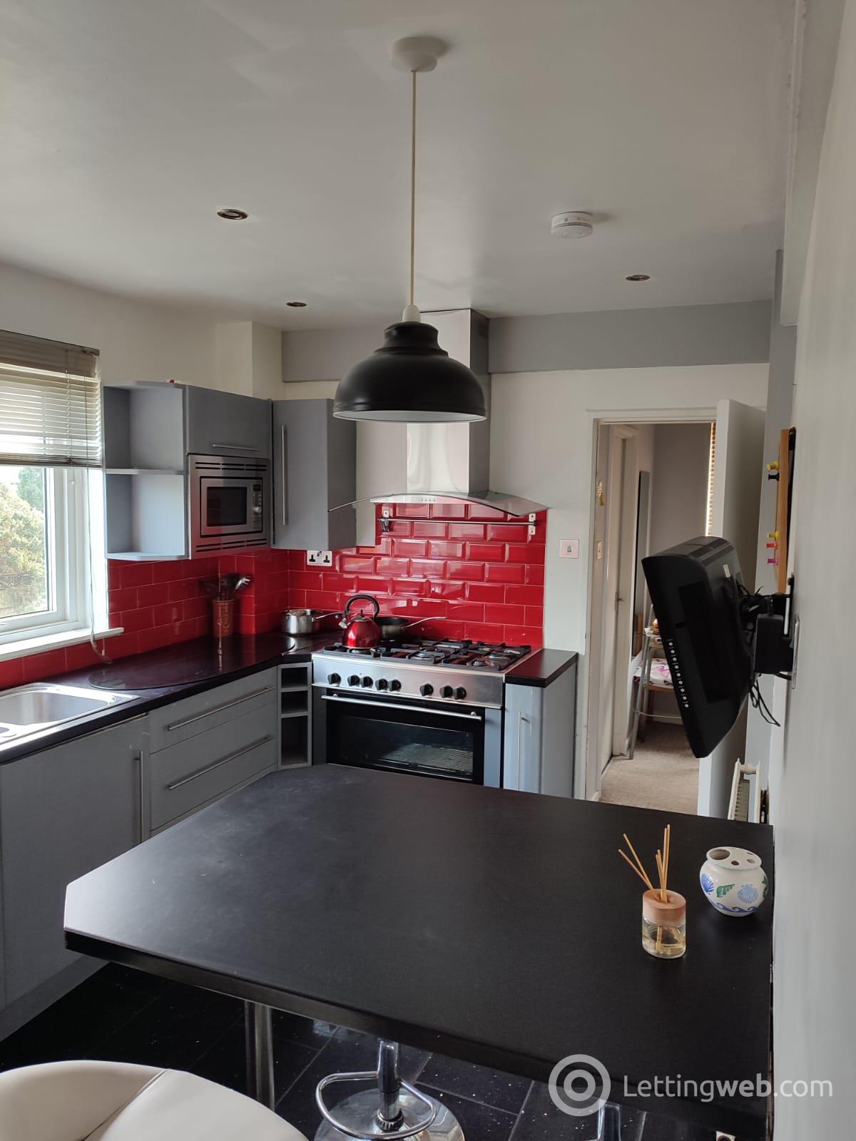Property to rent in Moir Crescent