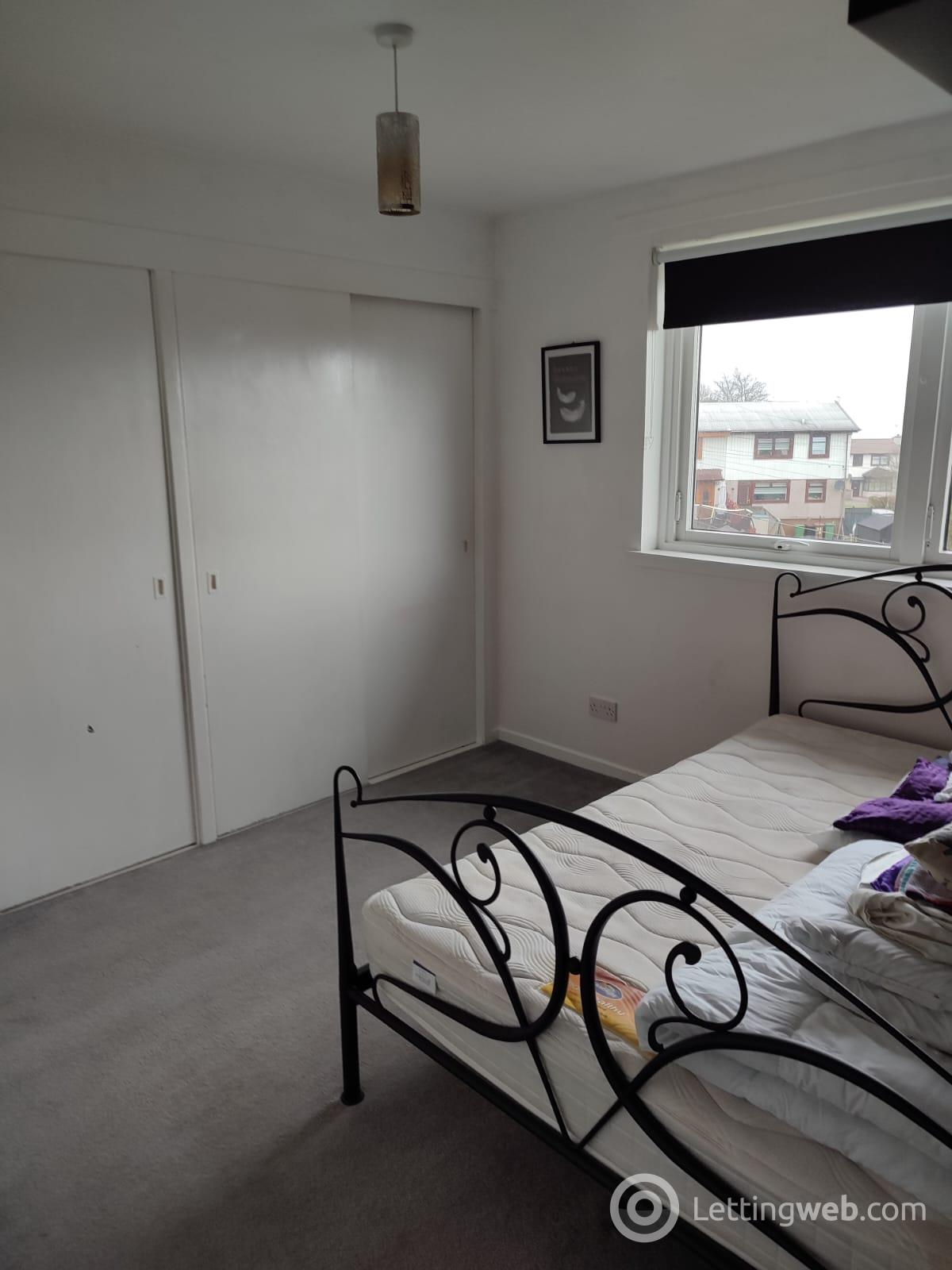 Property to rent in Moir Crescent
