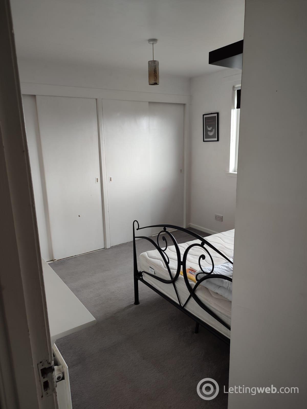 Property to rent in Moir Crescent