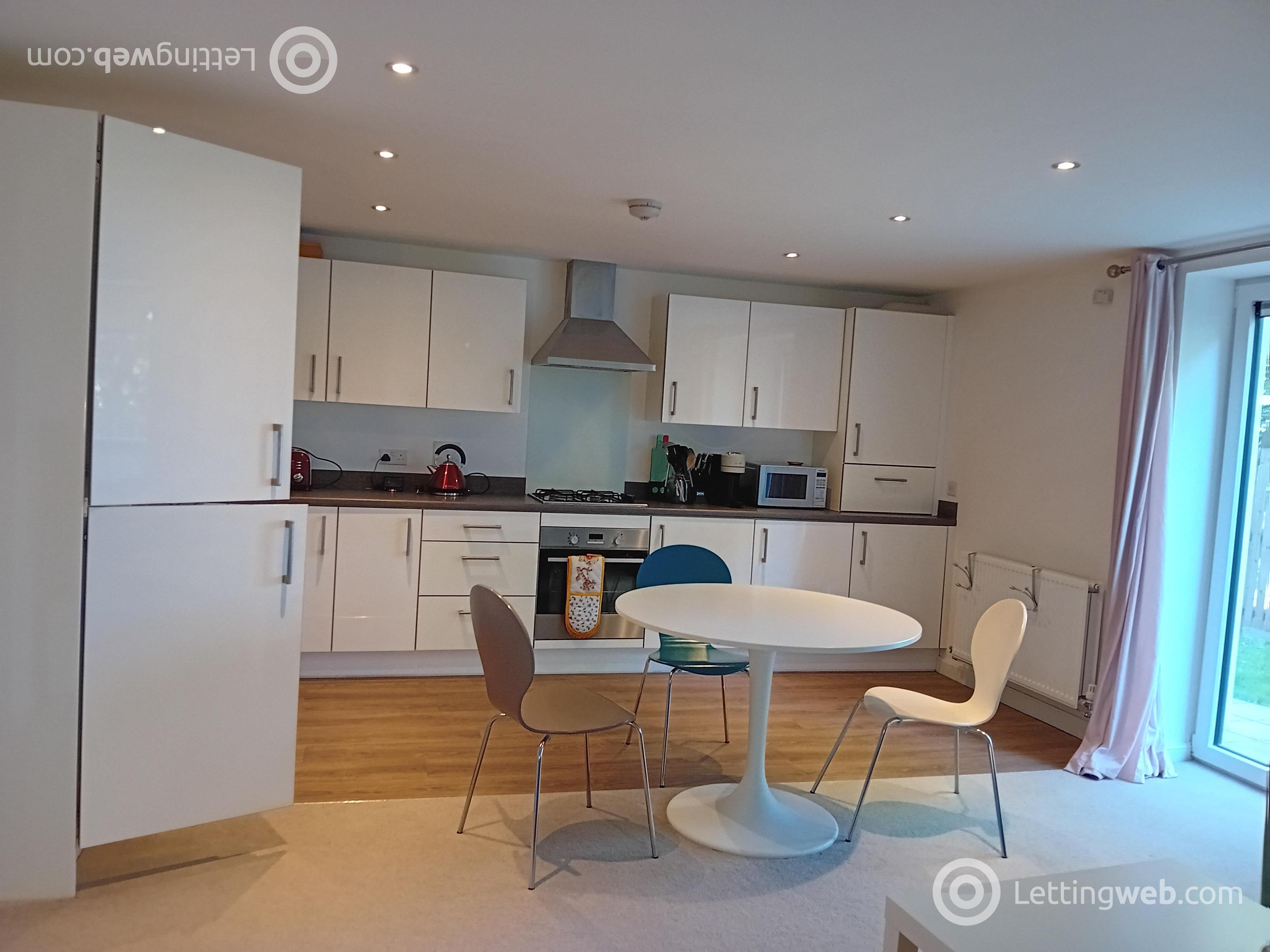 Property to rent in Ocean Apartments
