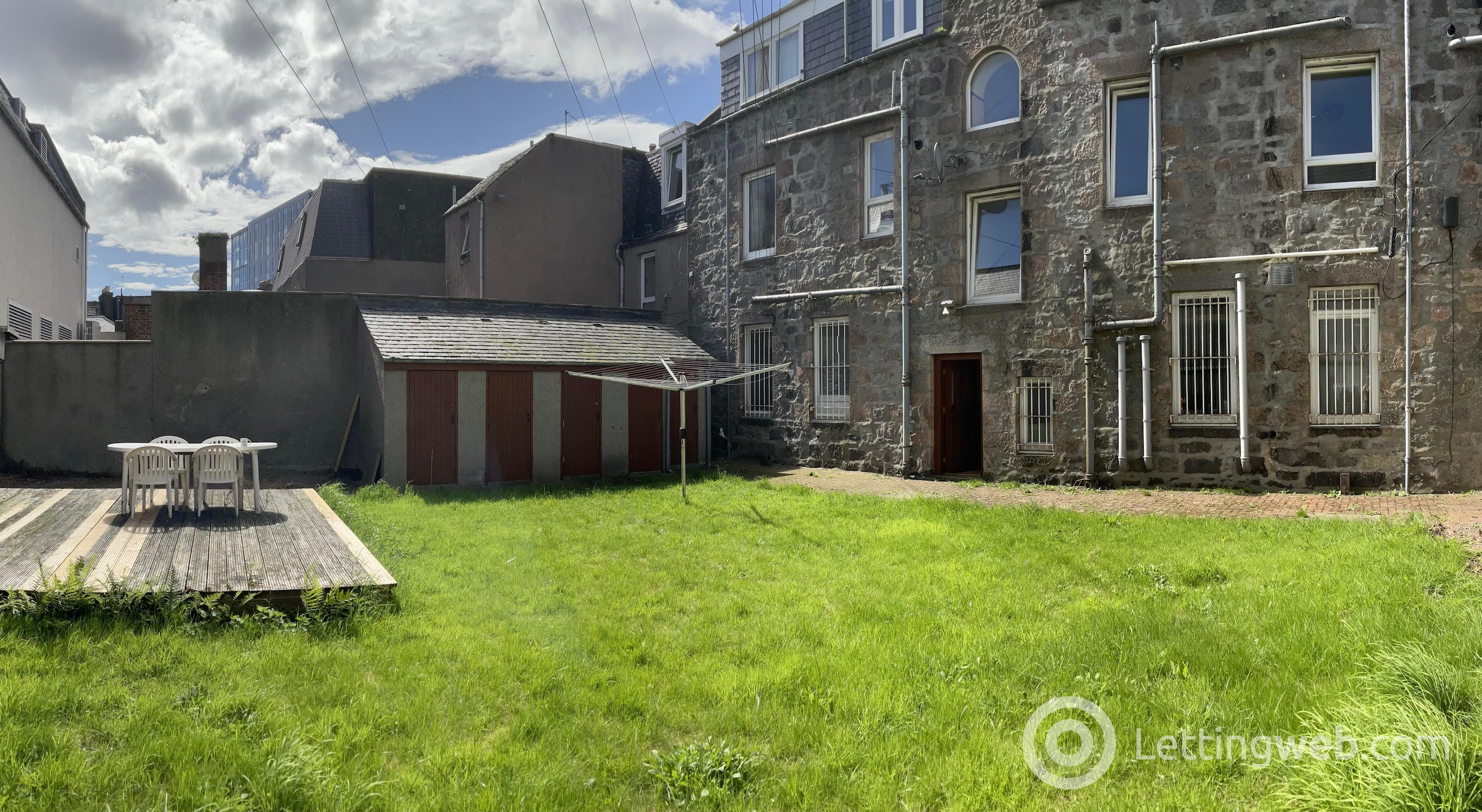 Property to rent in Chapel Street