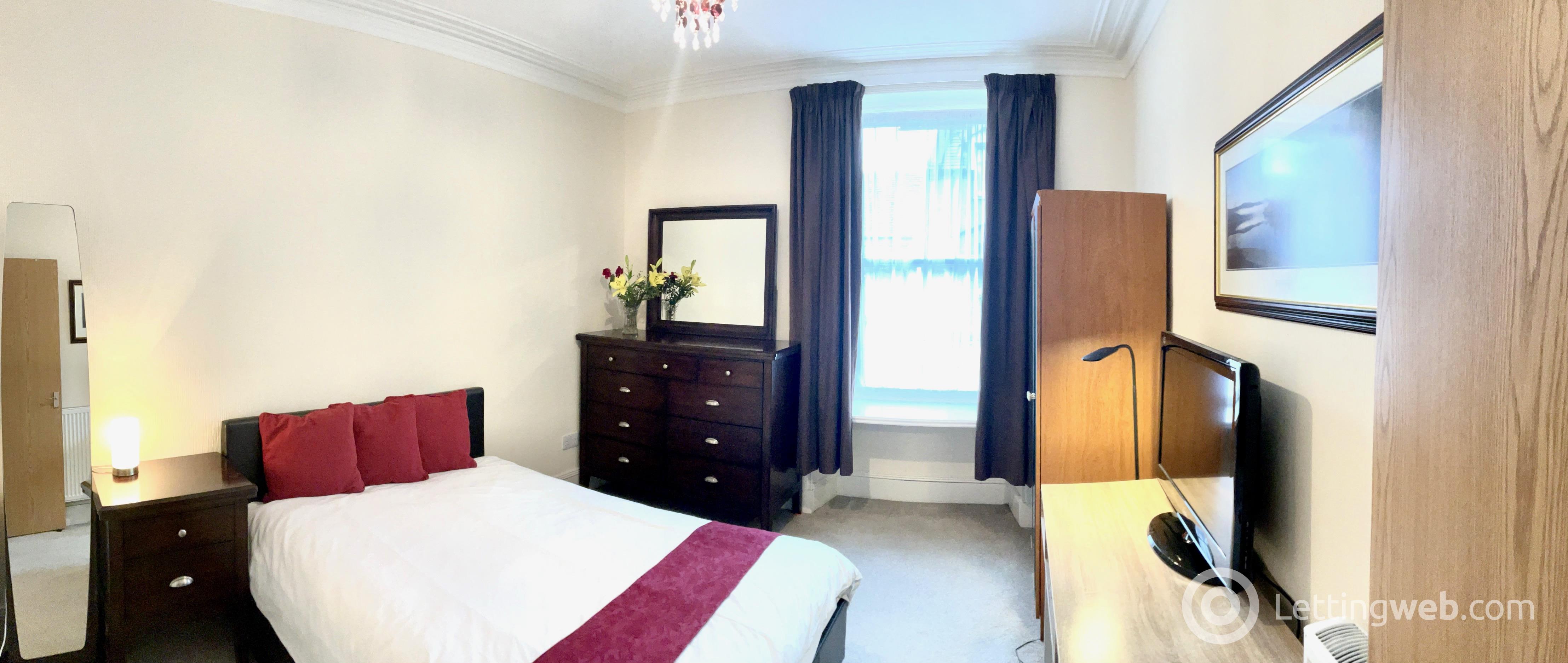 Property to rent in Chapel Street
